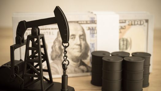 Petróleo cae fuertemente por temores sobre oferta y demanda