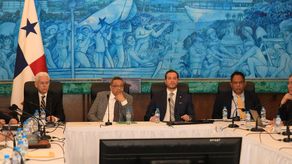 Gremios de educación pública presentan propuestas en mesa de IVM