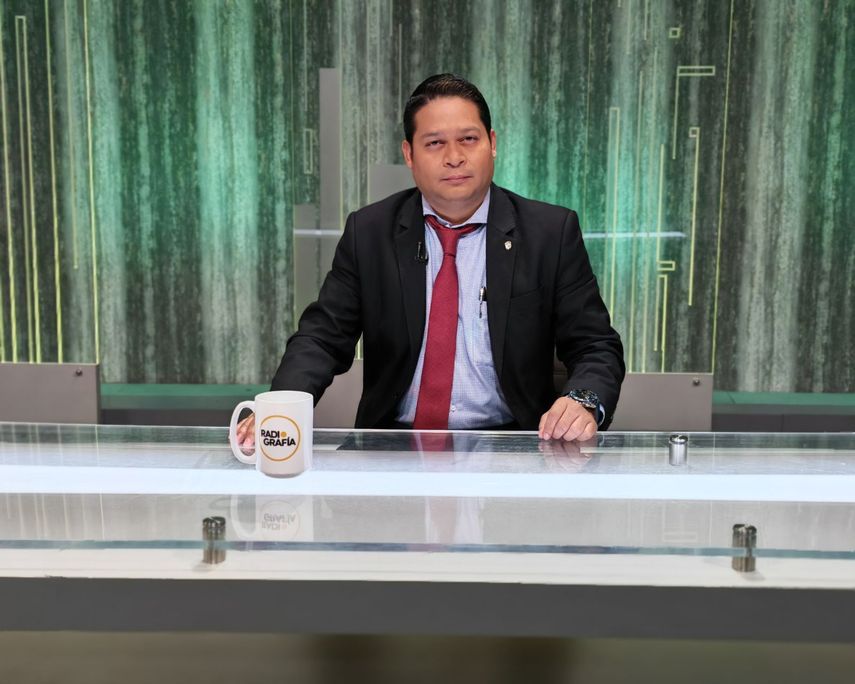 Abogado de Etelvina de Bonagas: Renuncia busca darle una salida a la crisis de la UNACHI