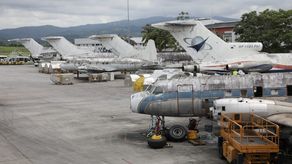 Aviones abandonados en la Terminal de Carga tendrán una segunda vida