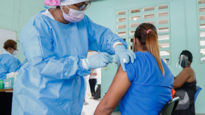 Intervalo de 4 semana para aplicarse la vacuna de AstraZeneca