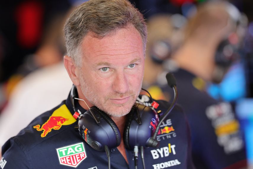 Con Christian Horner al mando, Red Bull ganó siete títulos de campeón de pilotos, cuatro con el alemán Sebastian Vettel y tres con el neerlandés Max Verstappen. Con Christian Horner al mando, Red Bull ganó siete títulos de campeón de pilotos, cuatro con el alemán Sebastian Vettel y tres con el neerlandés Max Verstappen.