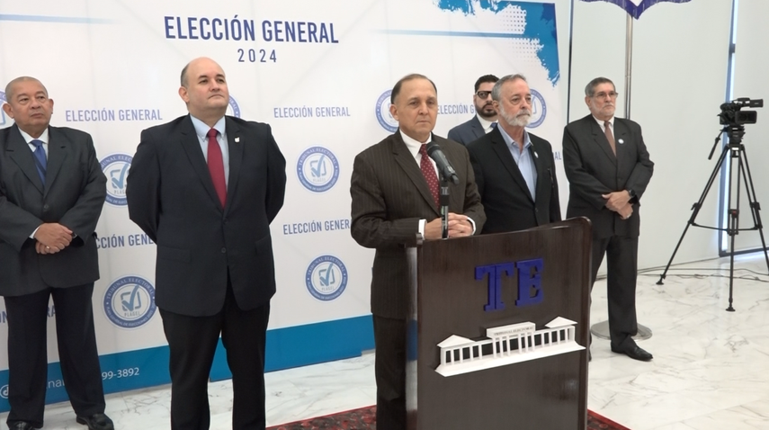 Abogados rechazaron nuevo decreto del Tribunal Electoral