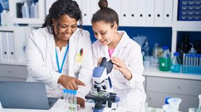 Senacyt destaca el papel de la mujer panameña en el mundo de las ciencias