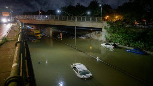Lluvias baten récord en Nueva York. Declaran estado de emergencia