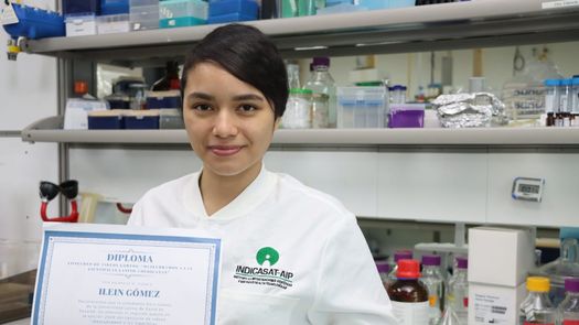 Estudiante panameña gana concurso internacional de videos sobre científicas