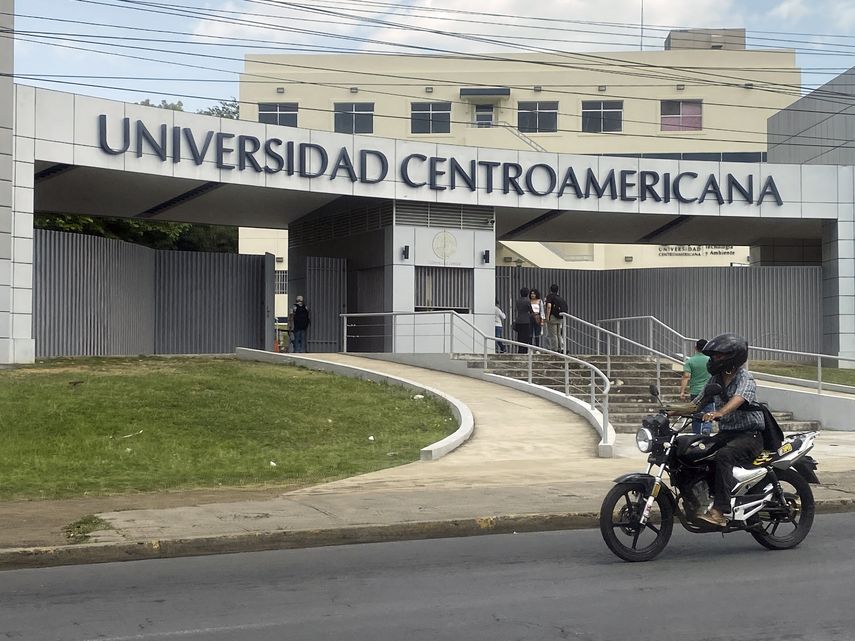 INCAE no es el primer centro educativo intervenido en Nicaragua, en agosto cerraron la Universidad Centroamericana, acusada de ser un INCAE no es el primer centro educativo intervenido en Nicaragua, en agosto cerraron la Universidad Centroamericana, acusada de ser un