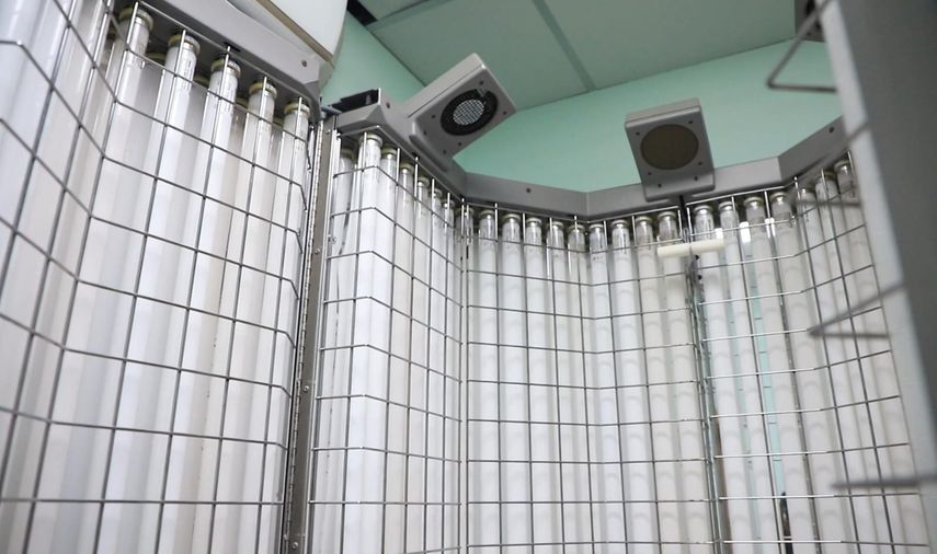 CSS inaugura su primera cabina de fototerapia para tratar enfermedades de la piel