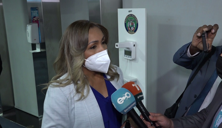 La diputada tiene a su primo