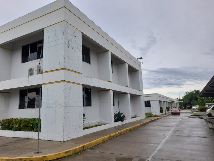 Las Tablas presentan planos para sobre techo del hospital