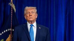 Trump lanza amenaza ante posible acuerdo comercial entre China y Canadá.