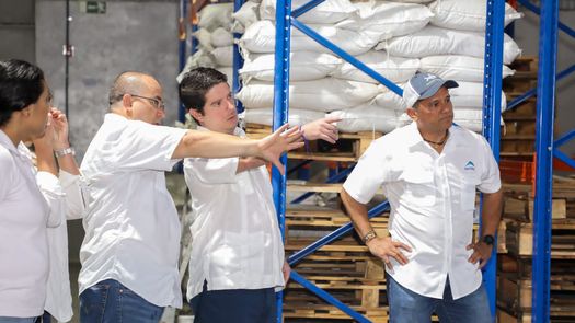 Panamá logra hito exportando 63 toneladas de harina de pescado a Vietnam