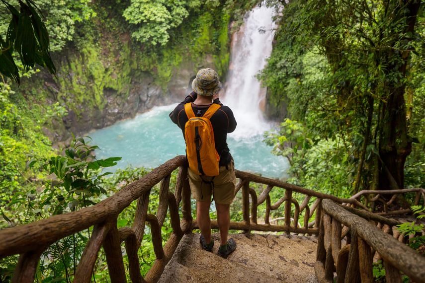 Costa Rica es uno de los países que lidera a la región de Centroamérica en cuanto a turismo sostenible se refiere y su impacto positivo en la economía del país. Costa Rica es uno de los países que lidera a la región de Centroamérica en cuanto a turismo sostenible se refiere y su impacto positivo en la economía del país.