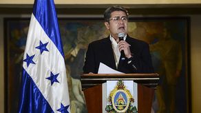 Expresidente de Honduras condenado a 45 años de prisión en EEUU por tráfico de drogas