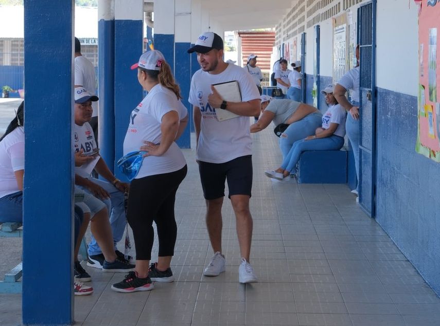 PRD: Dinamismo y emoción, se respira en elecciones primaras