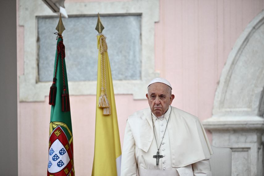 Papa Francisco se reúne en Lisboa con víctimas de pederastia