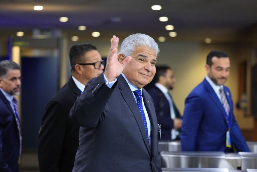 Mulino viaja a París el sábado con expertos para tratar las listas negras