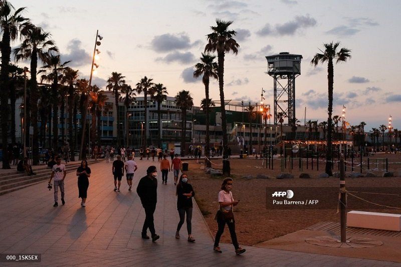 Vuelve el toque de queda nocturno a Barcelona para contener el rebrote