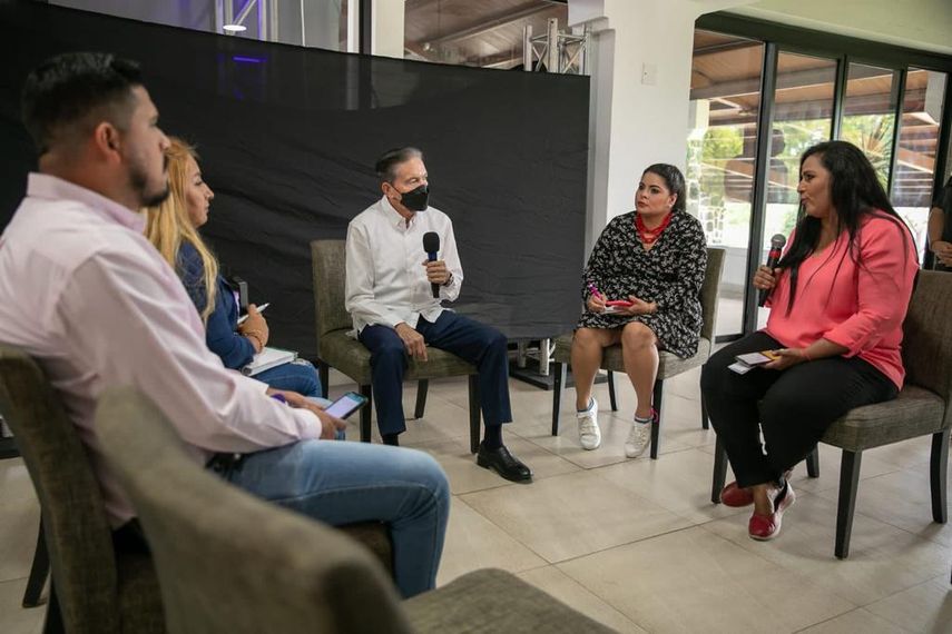 El presidente de la República, Laurentino Nito Cortizo indicó a los medios de comunicación durante un conversatorio que el tema del programa de Invalidez, Vejez y Muerte (IVM) de la Caja de Seguro Social es un tema de gran importancia para el país. 