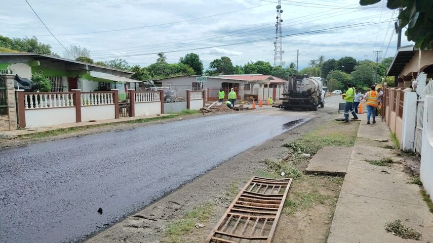 El MOP reporta que rehabilitación de calles en Aguadulce alcanza 22.25 % de avance