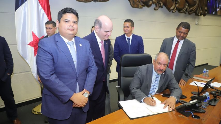 La aprobación en la Asamblea fue unánime.