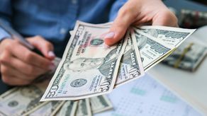 Inicia pago de segunda etapa de décimo tercer mes a servidores públicos