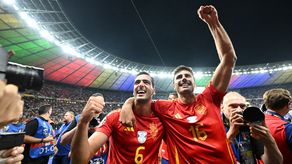 Gol de Oyarzabal corona a España de nuevo en lo más alto del fútbol europeo. AFP