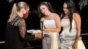 Costa Rica se convierte en primer país centroamericano en aceptar matrimonio igualitario
