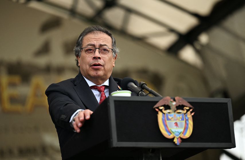 Petro pide escrutinio transparente ante graves dudas en elecciones de Venezuela