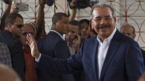 Legisladores proclaman al reelecto presidente dominicano