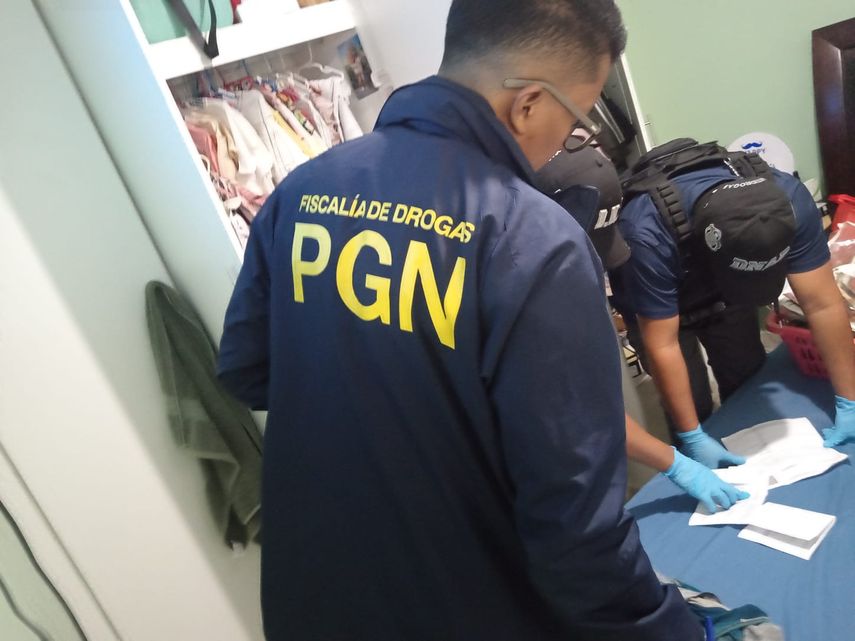 Funcionarios de aduanas y trabajadores portuarios capturados en Panamá por narcotráfico