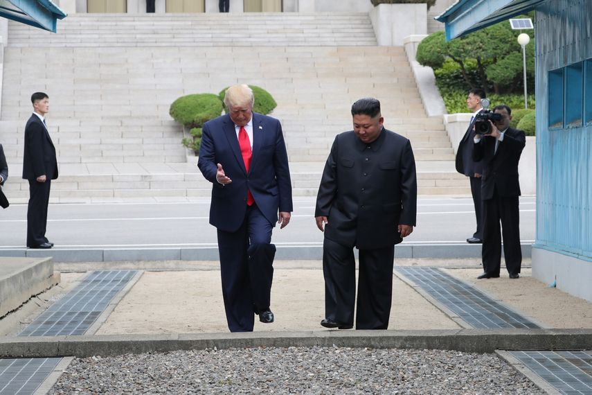 Trump anuncia su intención de tener relaciones con Corea del Norte