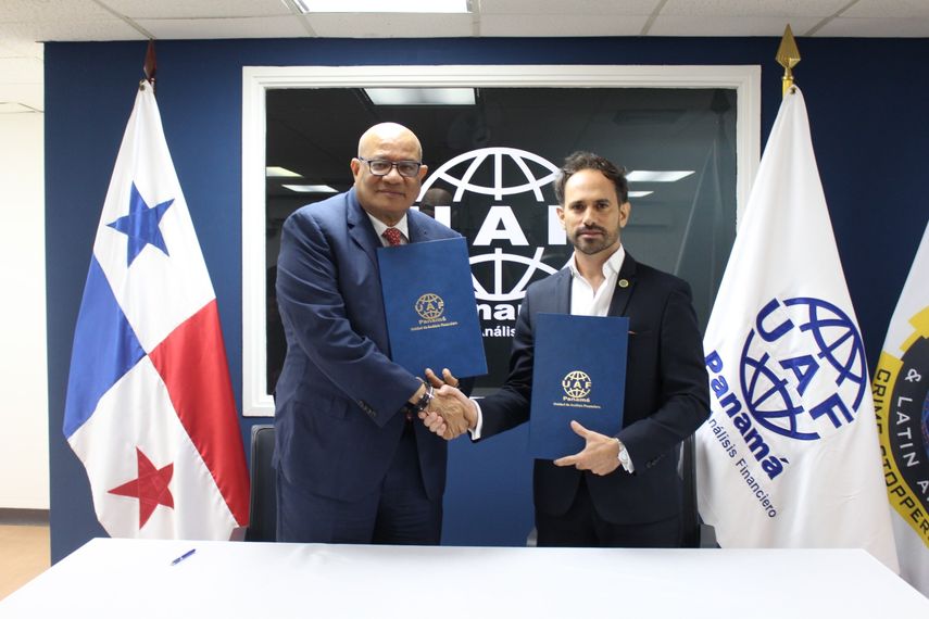 Unidad de Análisis Financiero firma acuerdo para fortalecer lucha contra blanqueo de capitales
