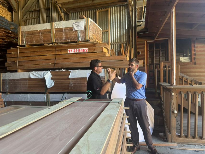 Empresarios panameños del sector agropecuario, agroindustrial, de productos del mar, café, cacao y madera, entre otros, forman parte de la misión comercial en Puerto Rico. Empresarios panameños del sector agropecuario, agroindustrial, de productos del mar, café, cacao y madera, entre otros, forman parte de la misión comercial en Puerto Rico.