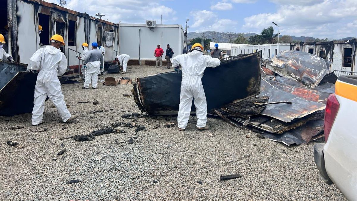Panamá dicta detención preventiva a 45 migrantes que vandalizaron albergue en Darién
