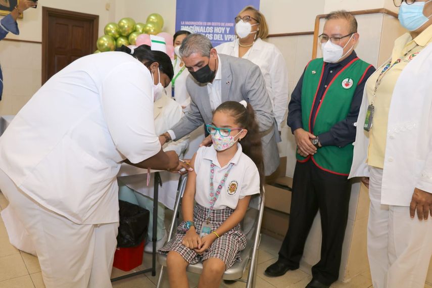 Autoridades de Salud reiteran vacunación en escuelas