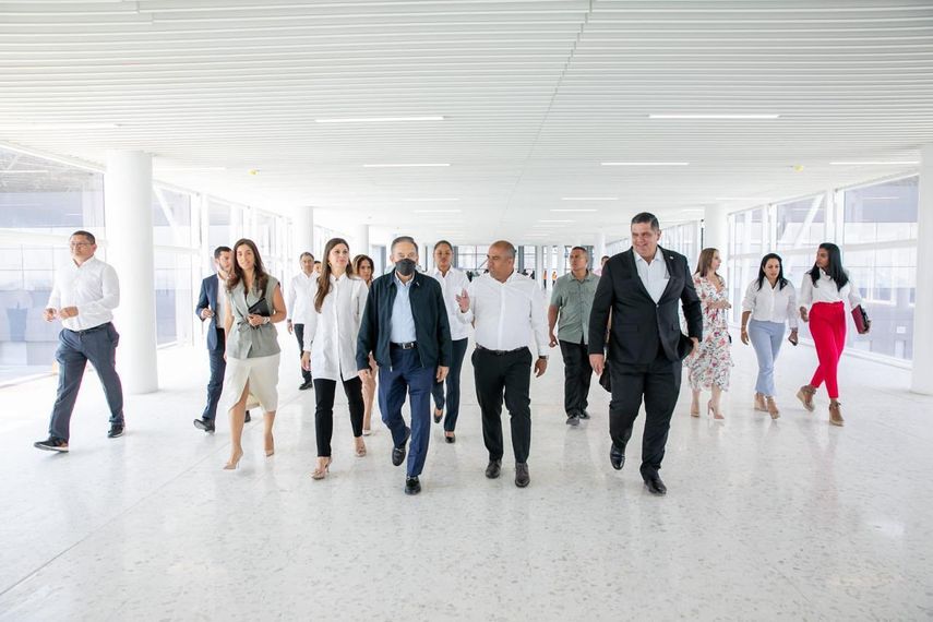 Con la nueva Terminal de Cruceros de Amador, con la que el país incrementa sus ventajas competitivas y se posiciona con la mejor conectividad en la región. Con la nueva Terminal de Cruceros de Amador, con la que el país incrementa sus ventajas competitivas y se posiciona con la mejor conectividad en la región.