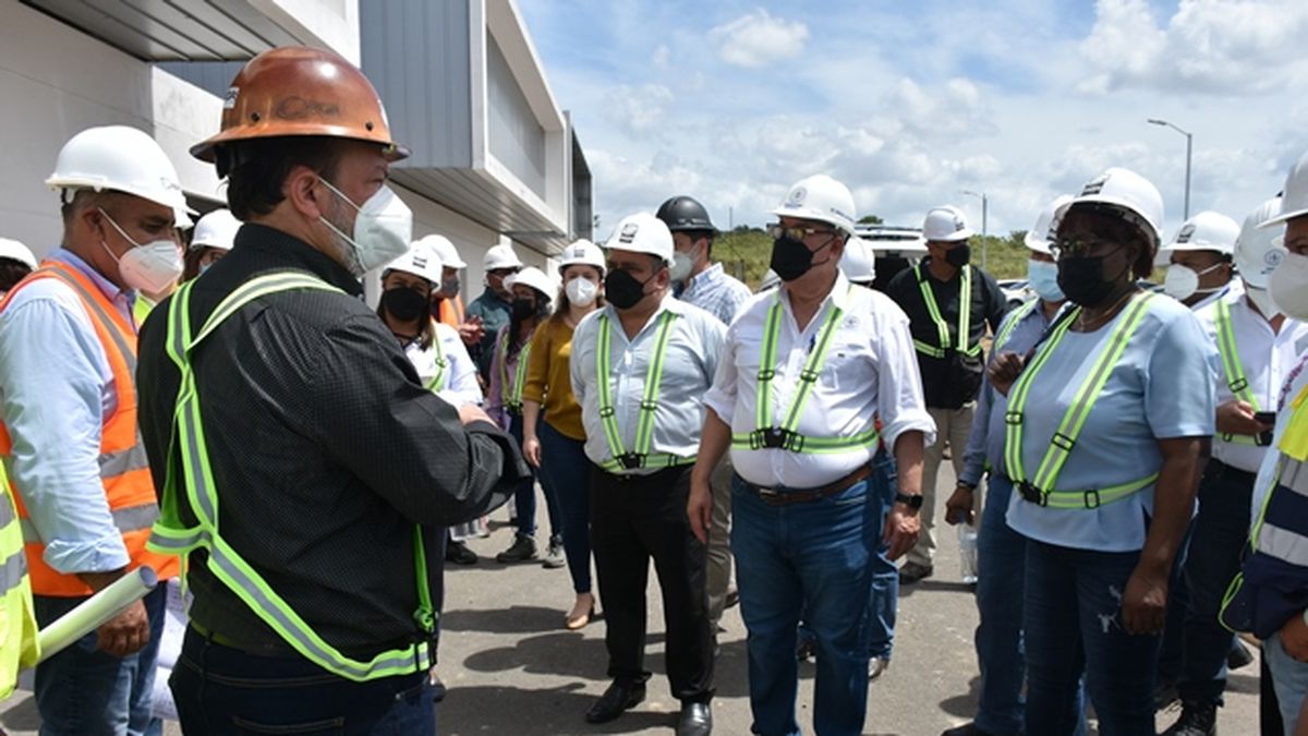 Ciudad de la Salud está cumpliendo con el cronograma, asegura Lau Cortés