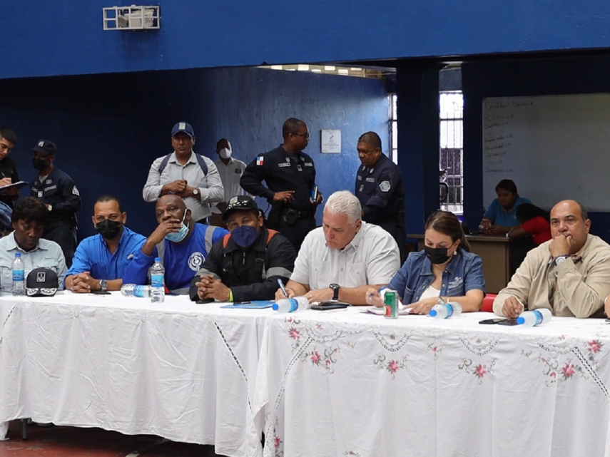 Meduca atenderá temas de seguridad en el Alfredo Cantón