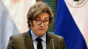 Milei celebra fin de restricciones cambiarias y las califica de aberración