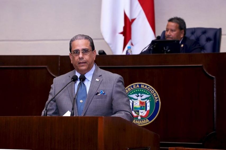 El ministro de Vivienda