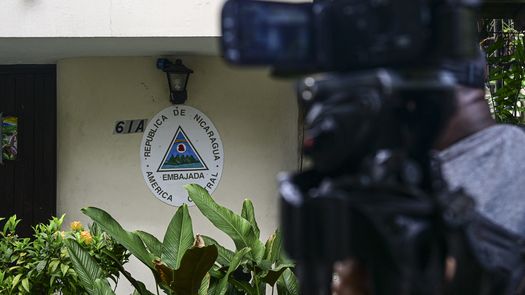 Nicaragua acusa a Panamá de violar Convenciones sobre Asilo por negar salida a Martinelli