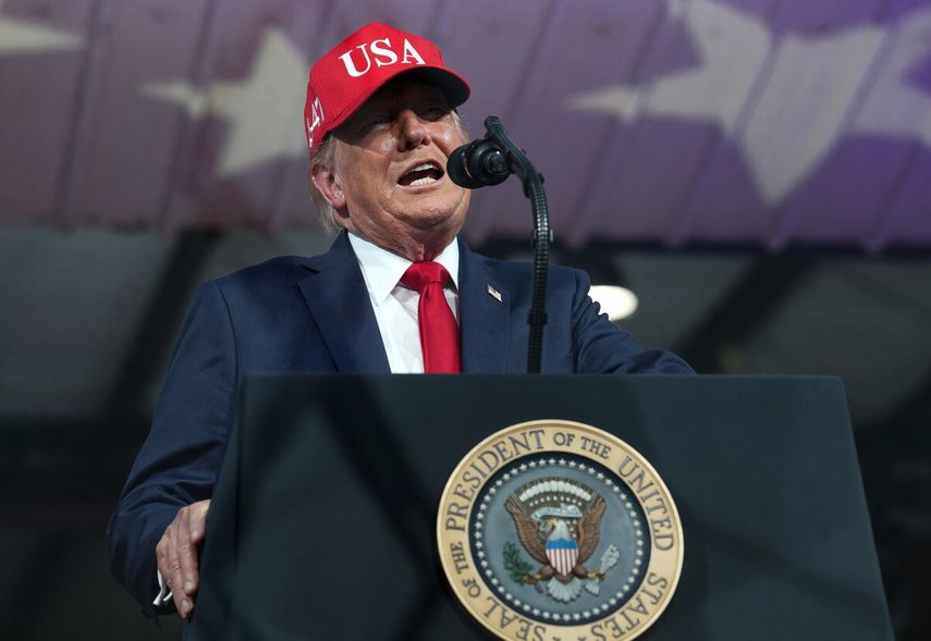 Trump amenaza a la UE con represalias por su plan de asociación con Canadá