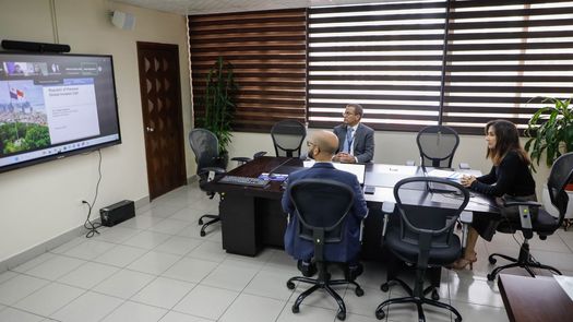 Chapman: Gobierno busca reducir la deuda y avanzar en un proceso de consolidación fiscal