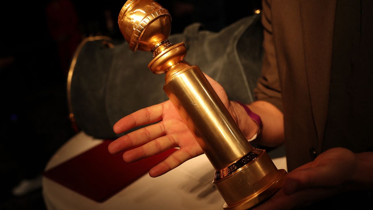 La alfombra roja de los Globos de Oro acoge este domingo el inicio de la temporada de premios en Hollywood, con Una batalla tras otra, de Paul Thomas Anderson, como favorita. La alfombra roja de los Globos de Oro acoge este domingo el inicio de la temporada de premios en Hollywood, con Una batalla tras otra, de Paul Thomas Anderson, como favorita.