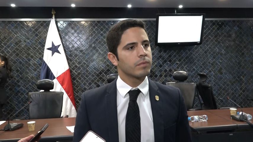 Pérez Barboni: Propuesta de ley que penaliza uso de máscaras en protestas es perjudicial