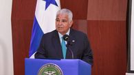 El presidente de Panamá, José Raúl Mulino, no descartó este jueves estudiar una posible regularización de nicaragüenses ante las dificultades de esos migrantes o refugiados para expedir documentos desde su embajada. El presidente de Panamá, José Raúl Mulino, no descartó este jueves estudiar una posible regularización de nicaragüenses ante las dificultades de esos migrantes o refugiados para expedir documentos desde su embajada.