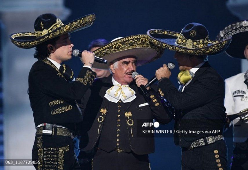 Vicente Fernández ha ganado ocho premios Grammy Latino y tres premios Grammy.