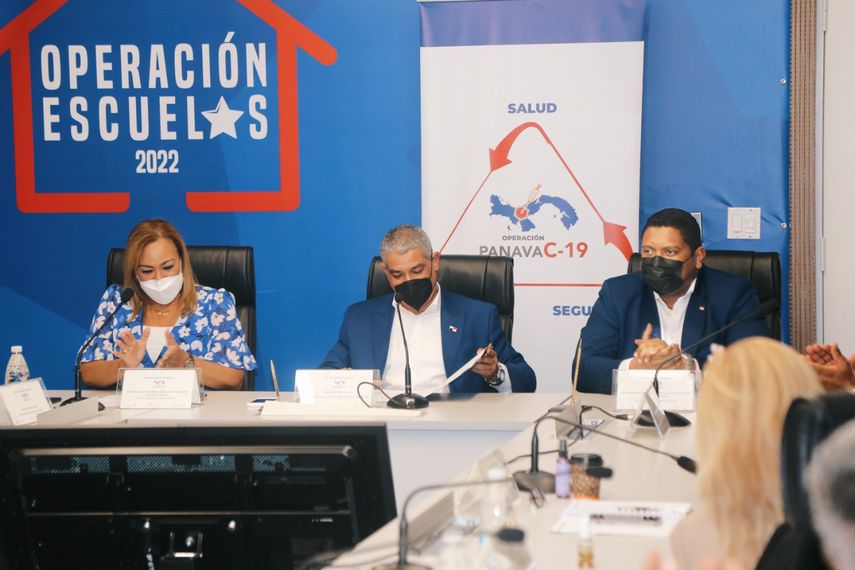 AIG traspasa información digital del PanavaC-19 al Minsa