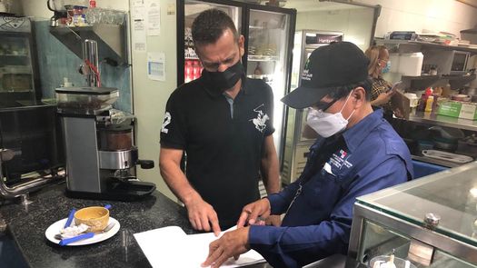 Encuentran productos sin registro sanitario en Río Abajo